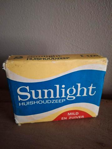Vintage huishoudzeep Sunlight beschikbaar voor biedingen