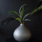 Leonardo vaas Lichtgrijs glas
Hoog 21 cm
Diameter 22 cm, Overige kleuren, Nieuw, Ophalen of Verzenden, Glas