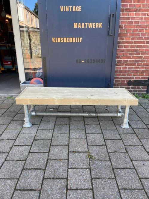 Industriele koffietafel, tv meubel, lage tafel, Antiek en Kunst, Curiosa en Brocante, Ophalen