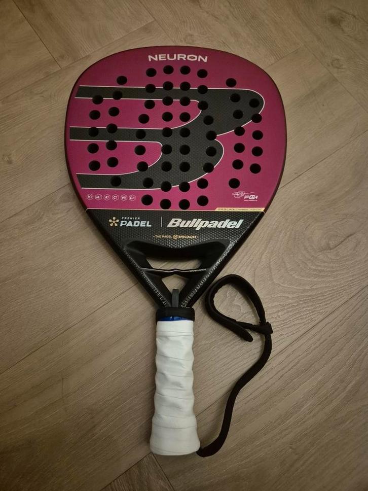 Bullpadel Neuron LTD Edition 2025, Sport en Fitness, Padel, Zo goed als nieuw, Ophalen of Verzenden