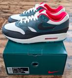 Nike Air Max 1 "Liverpool" - Maat 42.5, Overige kleuren, Nike, Ophalen of Verzenden, Sneakers of Gympen