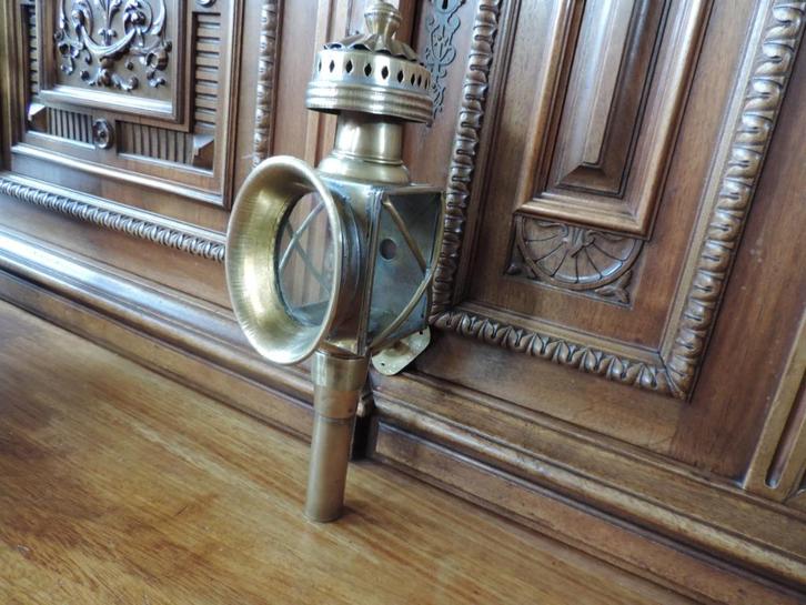 KOETSLAMP -  MESSING KOETS LAMP  - ANTIEK - MET WANDHOUDER, Antiek en Kunst, Antiek | Lampen, Ophalen of Verzenden
