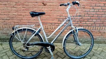 Te koop dames fiets Trek Navigator T300. beschikbaar voor biedingen