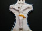 Wijwaterbakje van ca. 1850 Jezus Christus INRI teken, Antiek en Kunst, Antiek | Religie, Ophalen of Verzenden