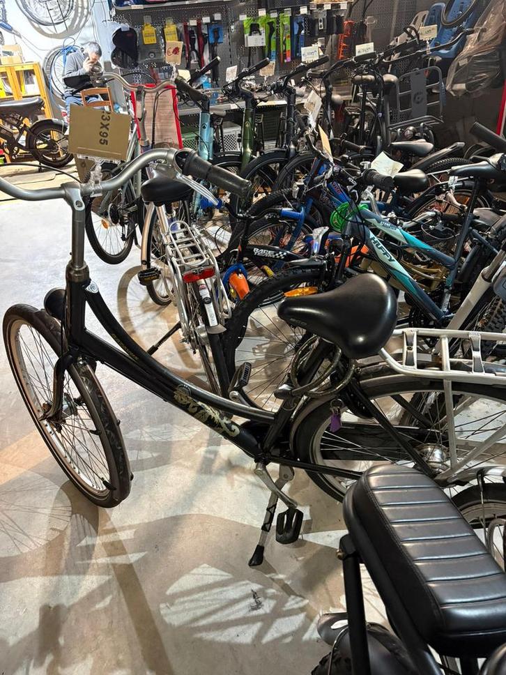 Batavus Stadsfiets – 26 inch – Zwart/Goud, Fietsen en Brommers, Fietsen | Dames | Damesfietsen, Zo goed als nieuw, Ophalen