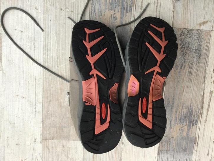 Mooie zgan Nomad wandelschoen, mt 38, Sport en Fitness, Bergsport en Wandelen, Zo goed als nieuw, Schoenen, Ophalen of Verzenden