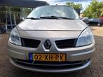 Rolstoel auto Renault Megane Scenic 2Lbenzine 54000 KM N.A.P, Auto's, Renault, Te koop, 2000 cc, Beige, Benzine