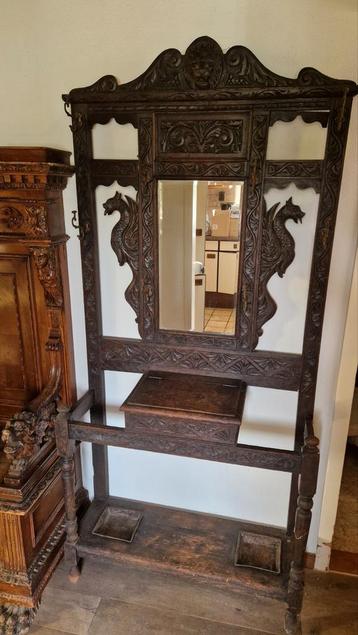 Antieke Eiken Halstandaard met Spiegel beschikbaar voor biedingen
