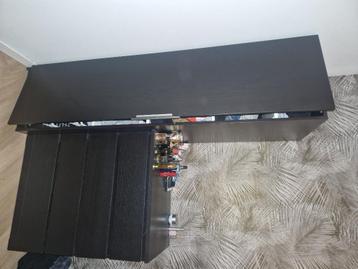 Losse zwarte kast