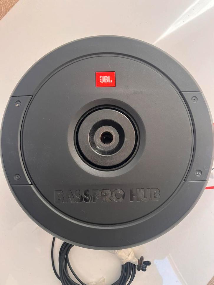 JBL basspro reservewiel subwoofer, Auto diversen, Autospeakers, Zo goed als nieuw, Ophalen