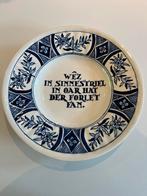 Wandbord met Friese tekst / Franeker handwerk, Antiek en Kunst, Antiek | Wandborden en Tegels, Ophalen of Verzenden