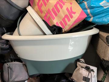 GRATIS Luma badje (onderstel met poten en emmer)