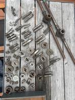 Draadsnijplaten en tappen, Ophalen, Gebruikt