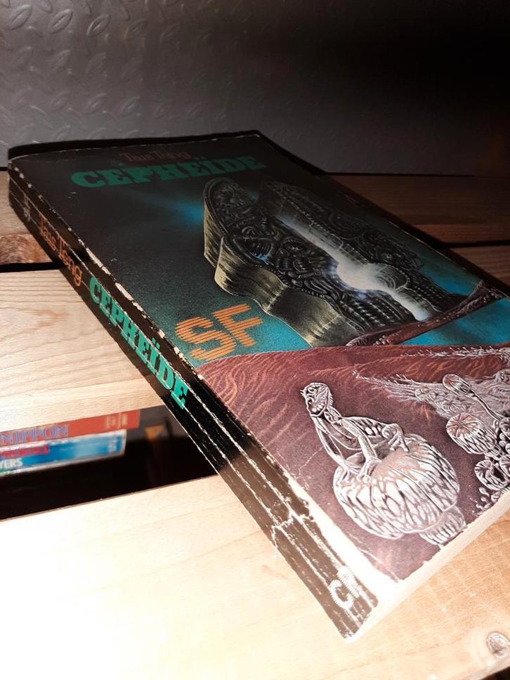 Cepheïde - Tais Teng (SF), Boeken, Science fiction, Gelezen, Ophalen of Verzenden