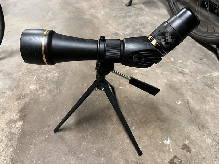 Dörr Danubia 20-60x60 Spotting Scope + Statief, Audio, Tv en Foto, Optische apparatuur | Telescopen, Gebruikt, Lenzentelescoop (refractor)