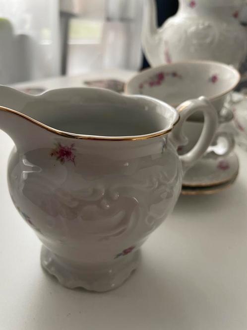 Porseleinen Theeservies Compleet, Antiek en Kunst, Antiek | Servies compleet, Ophalen