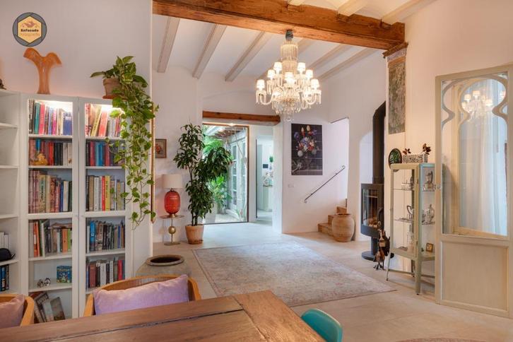 Uniek Spaans herenhuis op enkele minuten van het strand, Huizen en Kamers, Buitenland, Spanje, Woonhuis, Dorp, Verkoop zonder makelaar