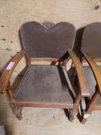 2 oude stoelen leuning veren vintage antiek bruin velours, Antiek en Kunst, Antiek | Meubels | Stoelen en Banken, Ophalen
