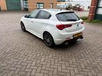 Alfa Romeo Giulietta Quadrifoglio Verde - 1.750 TBI 2011 Wit, 65 €/maand, USB, 1295 kg, 4 cilinders