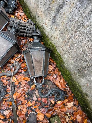 Authentieke lantaarns  met Beugels beschikbaar voor biedingen