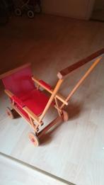Houten poppenwagen oud, Ophalen