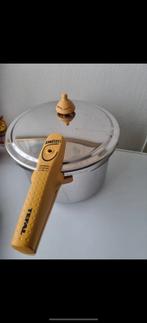 Mooie Tefal lkwisto snel kookpan 6 liter, Ophalen of Verzenden, Zo goed als nieuw, Rvs, Kookpan of Snelkookpan