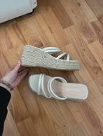 Beige sleehakken van Ideal Shoes maat 36, Kleding | Dames, Ideal Shoes, Verzenden, Beige, Overige typen