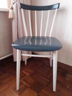 Houten vintage eet of slaapkamerstoel., Huis en Inrichting, Stoelen, Ophalen, Bruin, Eén