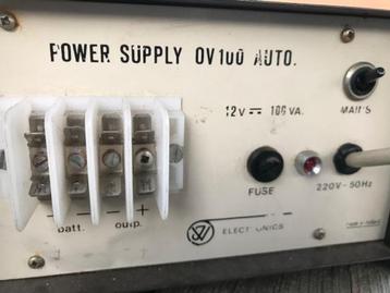 lader 12 volt accu camper voeding trafo beschikbaar voor biedingen