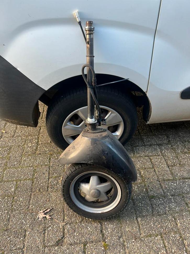 Skr voorvork, Motoren, Tuning en Styling, Ophalen