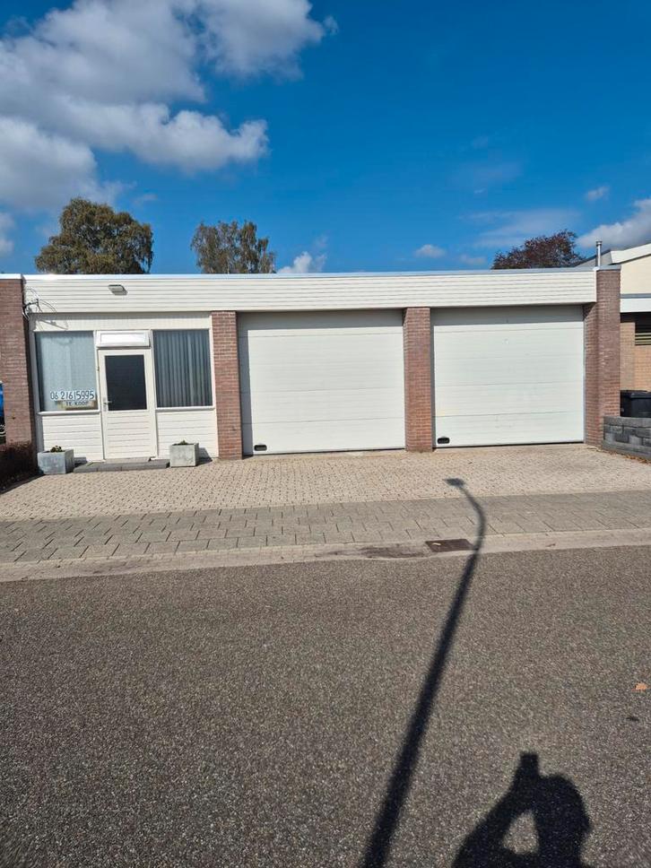 Bedrijfs loods of hobby ruimte te koop...!!, Diversen, Cadeauverpakkingen, Gebruikt, Ophalen