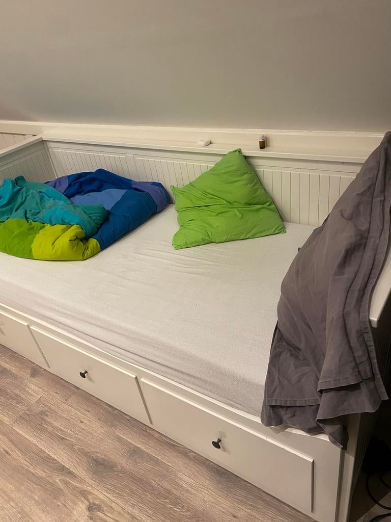 Ikea bed bank 1/2 persoons uitschuifbaar, Kinderen en Baby's, Kinderkamer | Bedden, Ophalen, 85 tot 100 cm, Zo goed als nieuw