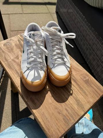 Leuke retro nike sneaker nieuw maat 38  beschikbaar voor biedingen