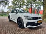 Volkswagen Tiguan 2.0 TSI 220pk 4Motion DSG 2018 Wit, Auto's, Zwart, 4 cilinders, 1984 cc, 2500 kg