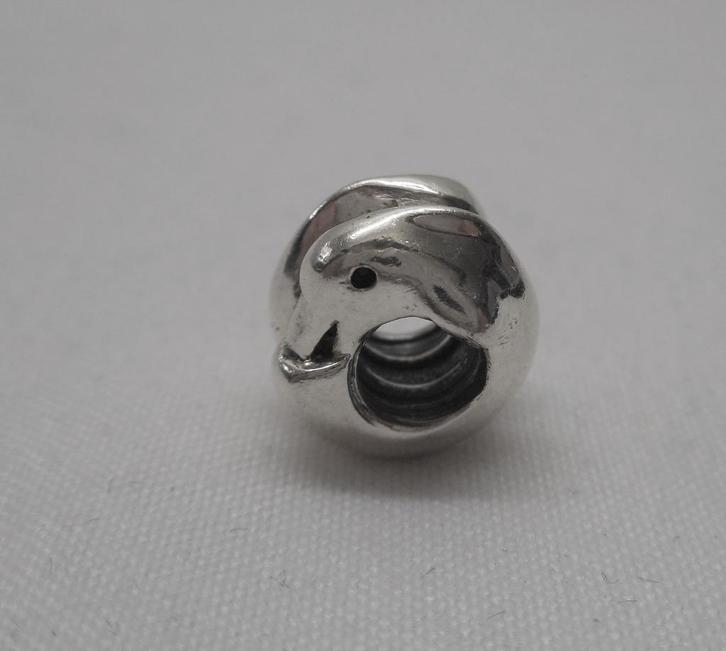 Zilveren bedel dolfijnen nr.1512, Sieraden, Tassen en Uiterlijk, Bedels, Zo goed als nieuw, Overige merken, Zilver, 1 bedel, Verzenden