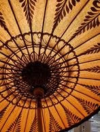 Twee traditionele Burma paraplu’s, Ophalen of Verzenden