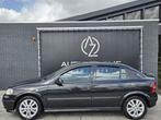 Opel Astra 1.6 Pearl *Airco* (bj 2000), Auto's, Oldtimers, Voorwielaandrijving, Zwart, Bedrijf, 75 pk