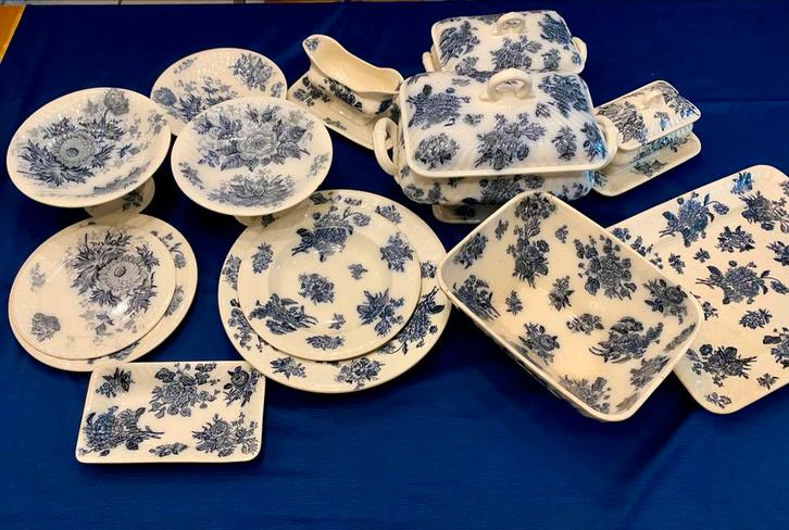 Compleet Servies 12 persoons kerst diner delfsblauw servies, Antiek en Kunst, Antiek | Servies compleet, Ophalen