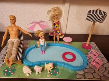 Heel leuk barbie zwembad! beschikbaar voor biedingen
