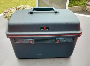 Beautycase Delsey beschikbaar voor biedingen