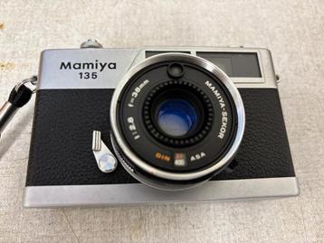 Camera MAMIYA uit de jaren 70/80, inclusief flitser beschikbaar voor biedingen