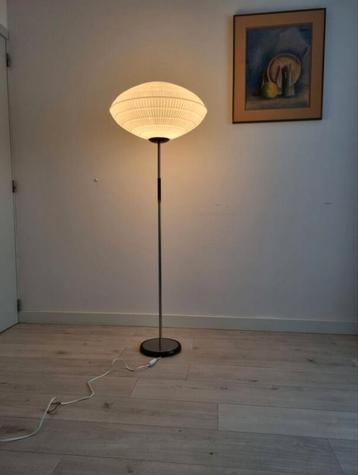 Vintage space age ufo vloerlamp beschikbaar voor biedingen