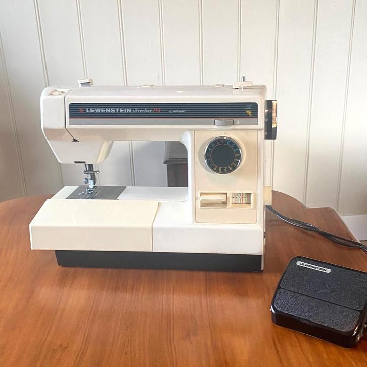 Lewenstein naaimachine - model Silverline 714, Hobby en Vrije tijd, Naaimachines en Toebehoren, Gebruikt, Naaimachine, Lewenstein