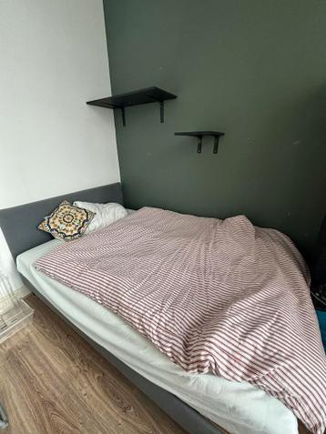 IKEA 140x200 Bedframe (zonder matras) - afbeelding 2