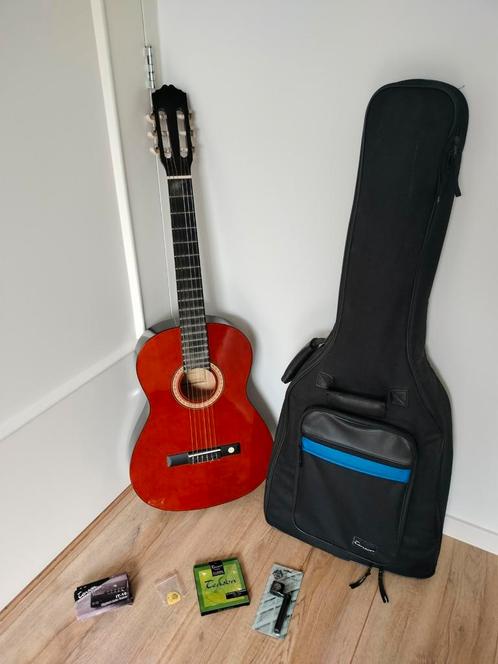 Tenson Classic Student 4/4 – Klassieke gitaar + accessoires, Muziek en Instrumenten, Snaarinstrumenten | Gitaren | Akoestisch