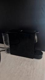 Nespresso machine 1,5 jaar oud, Koffiemachine, Ophalen of Verzenden, Zo goed als nieuw, Koffiepads en cups