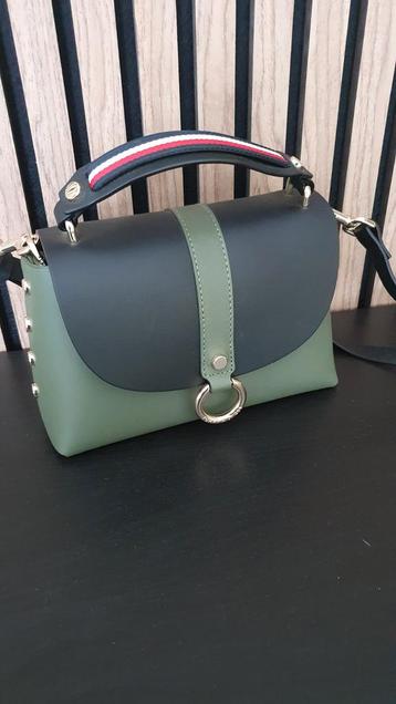 Nieuw Tommy Hilfiger  handtasje beschikbaar voor biedingen