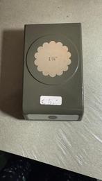 Grote scallop cirkel pons 1 3/4" van Stampin' Up!, Ophalen of Verzenden, Gebruikt, Gereedschap of Toebehoren