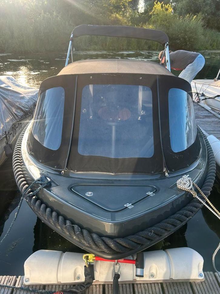 Prachtige Maassloep 570 Tender 2024 met Honda 20 pk motor, Watersport en Boten, Sloepen, Zo goed als nieuw, 10 tot 30 pk, 3 tot 6 meter