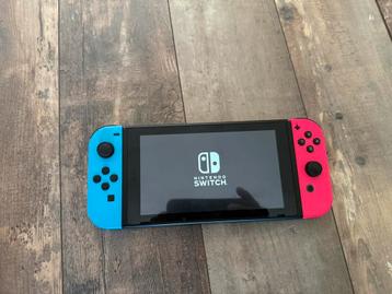 Goedwerkende nintendo switch. Compleet met dock beschikbaar voor biedingen